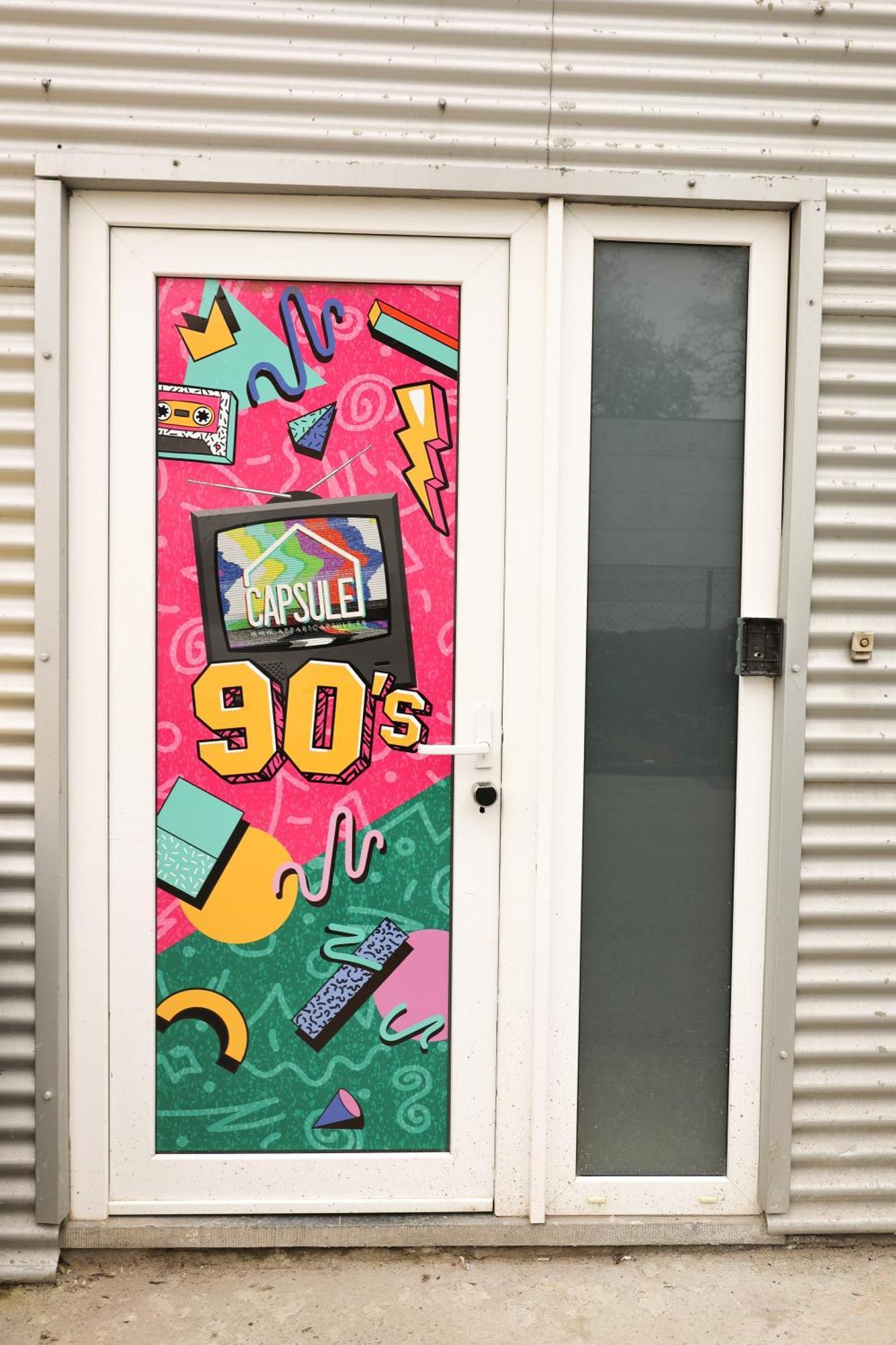 Capsule 90'S - Balneo - Sauna - Flipper - Billard - Netflix - Nintendo Switch & Jeux - Монс Екстериор снимка
